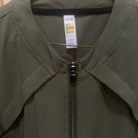Lole ‘Sabrina’ army green lightweight activewear jacket - Picture 3 of 9